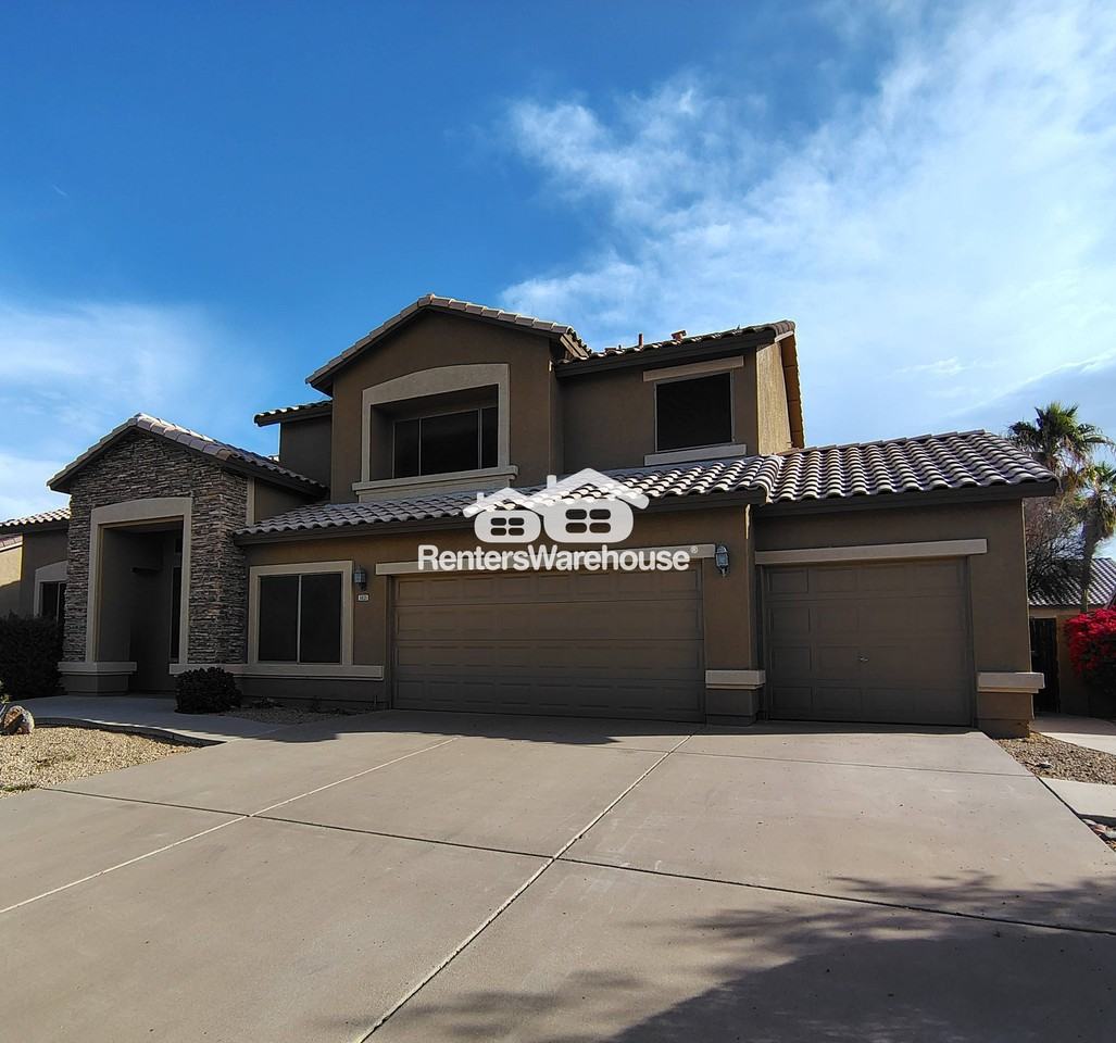 1825 S 96th St - Photo 2 of 25