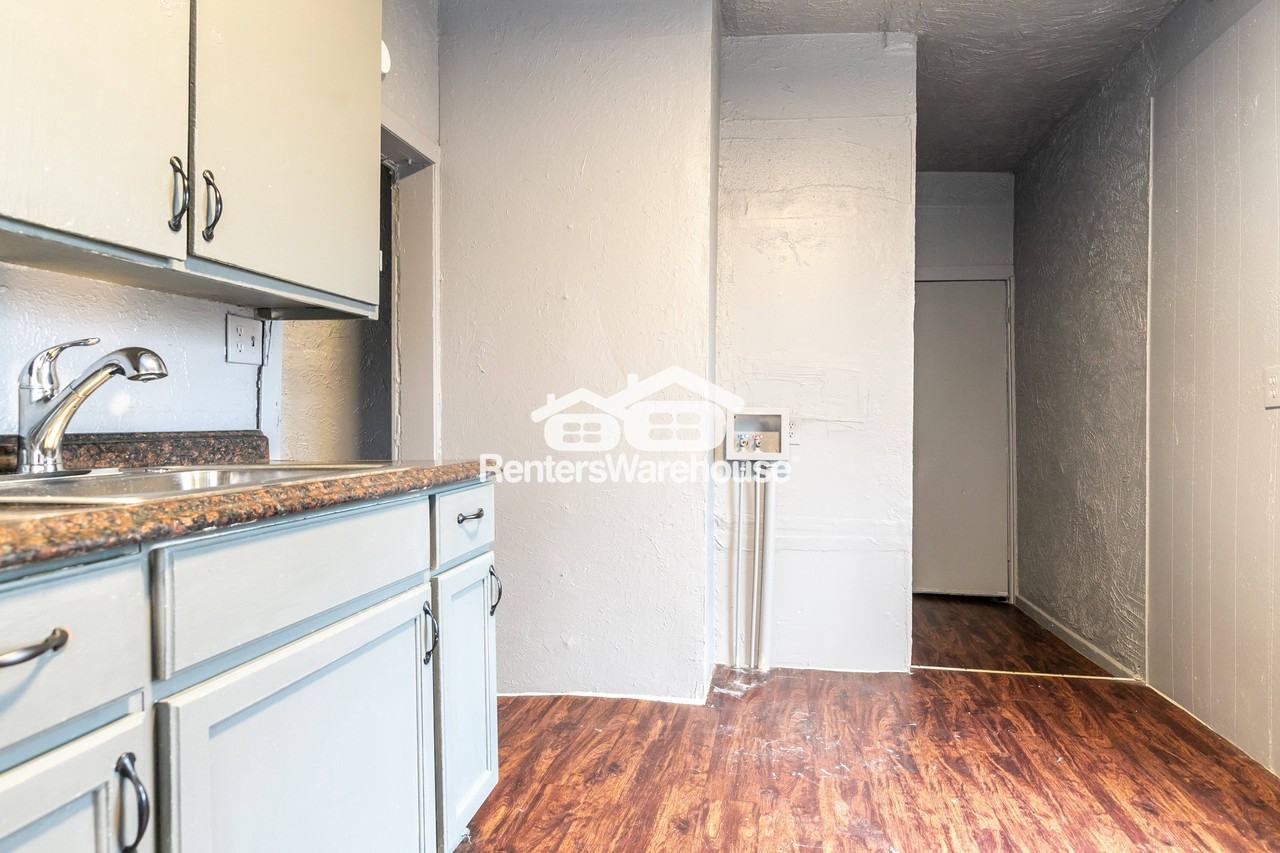 4137 Virginia Ave Unit 1 - Photo 7 of 11