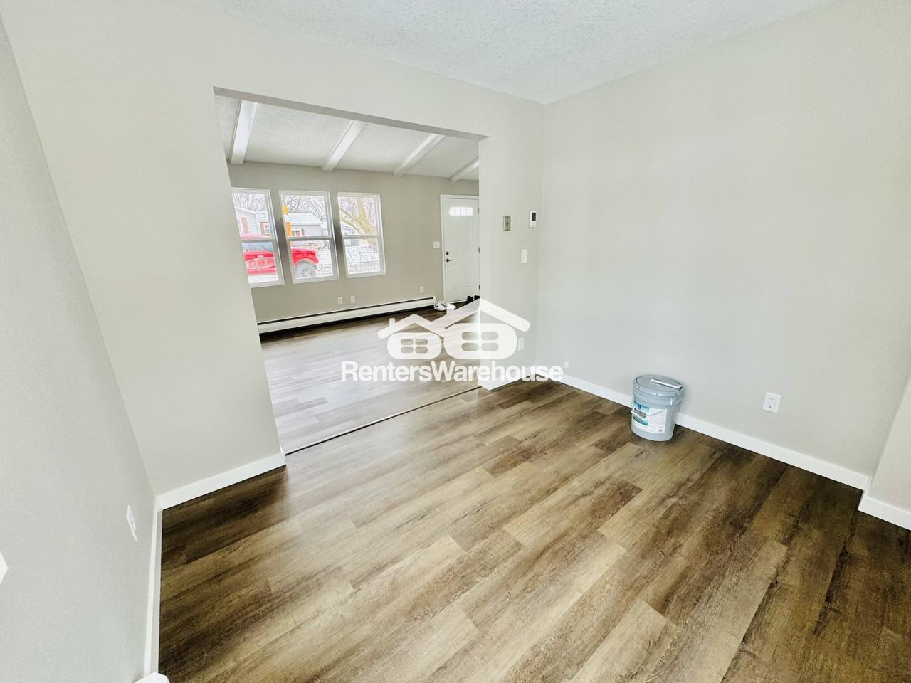 511 3rd Ave Sw - Photo 3 of 28