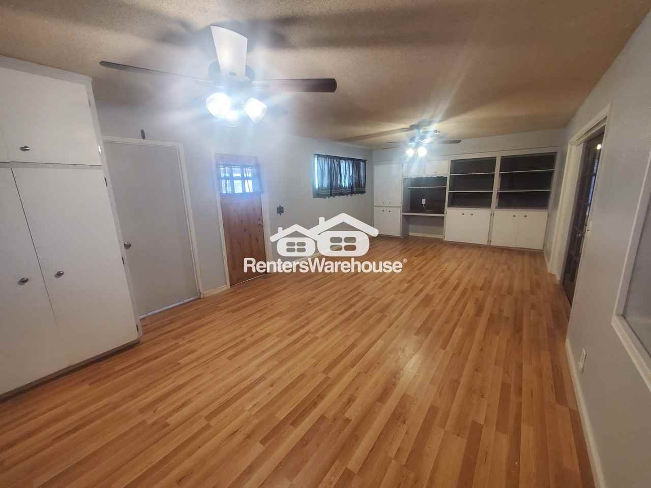 1732 W 2nd St - Photo 3 of 17