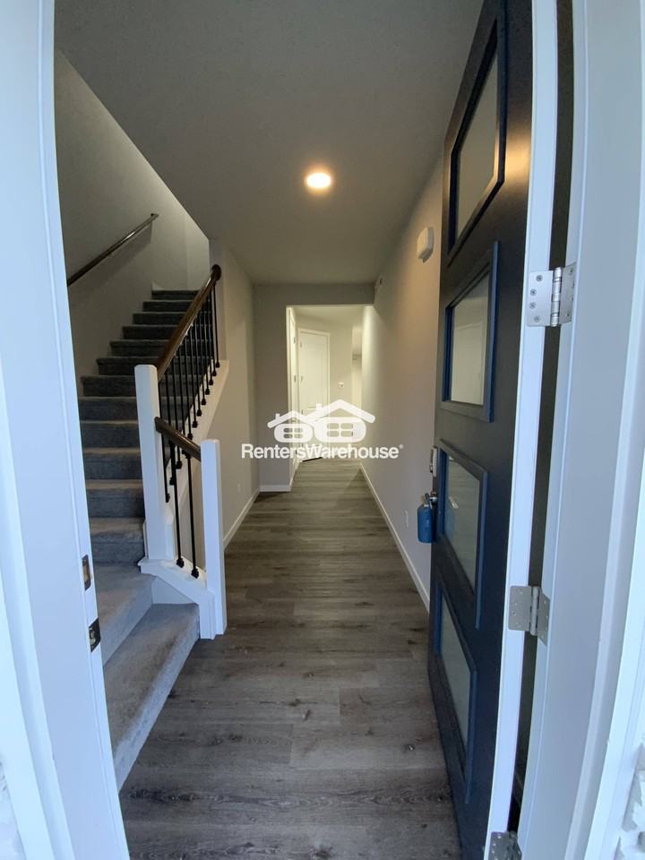 7621 61st Dr Ne - Photo 2 of 30