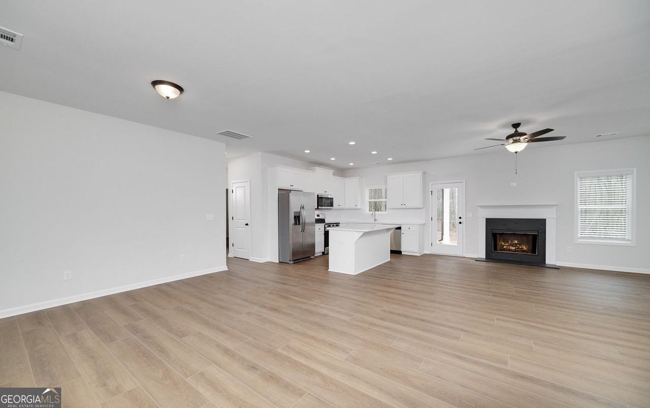 1536 Cabin Creek Trail Trail - Photo 5 of 7