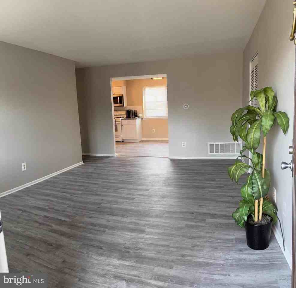 111 Eaves Mill Rd - Photo 3 of 13