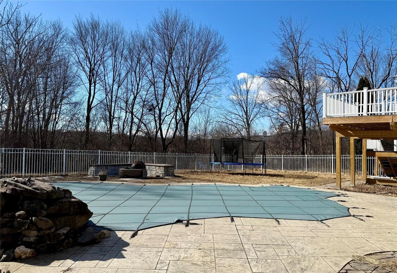 15 Treasure Ln - Photo 3 of 21