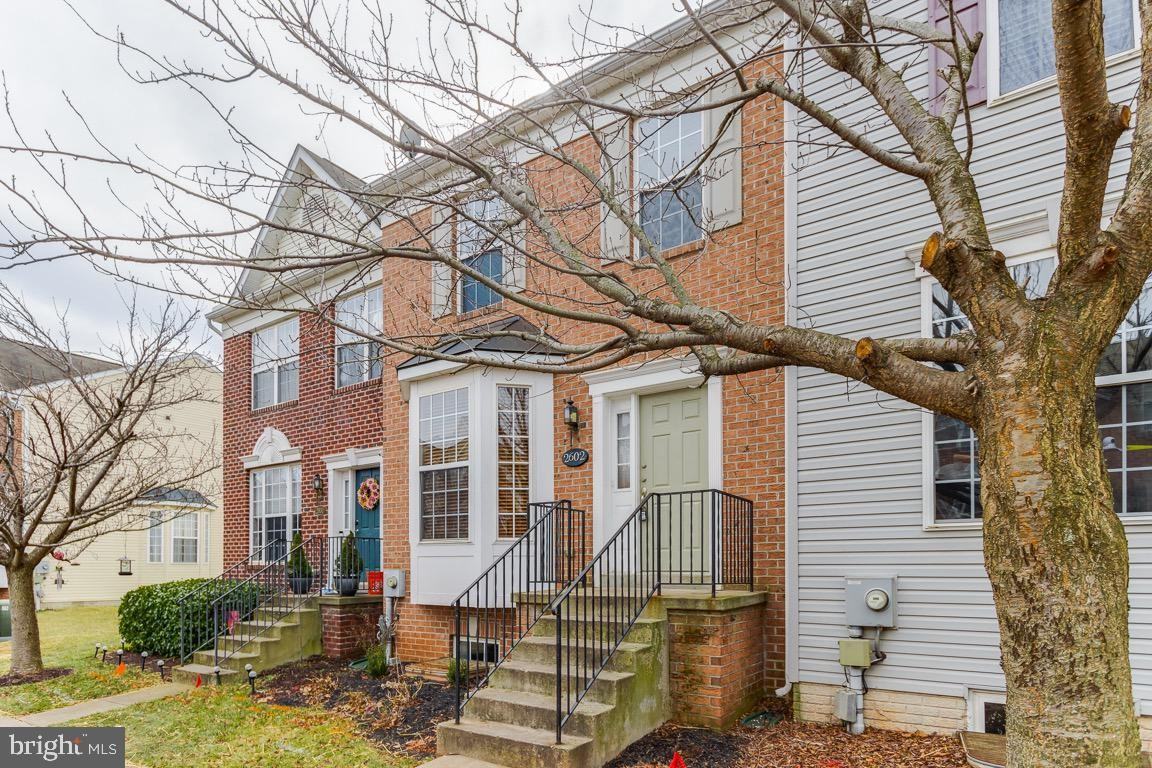 2602 Emerson Dr - Photo 2 of 38