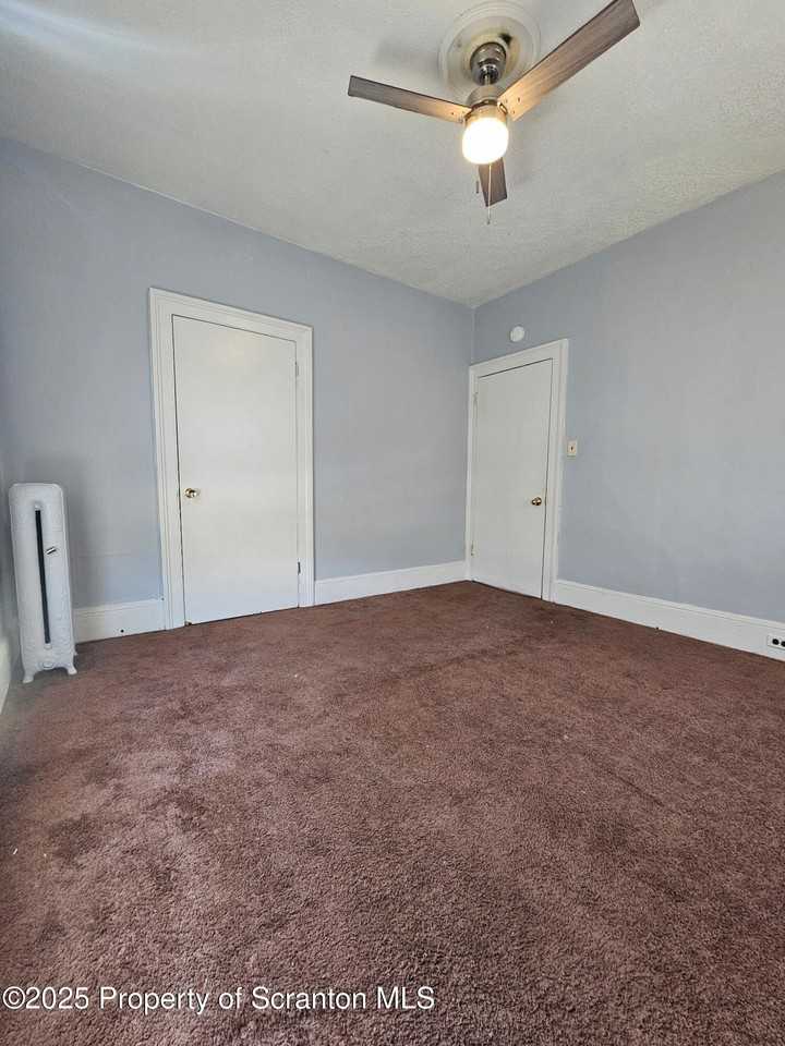 1108 E Gibson St - Photo 7 of 8