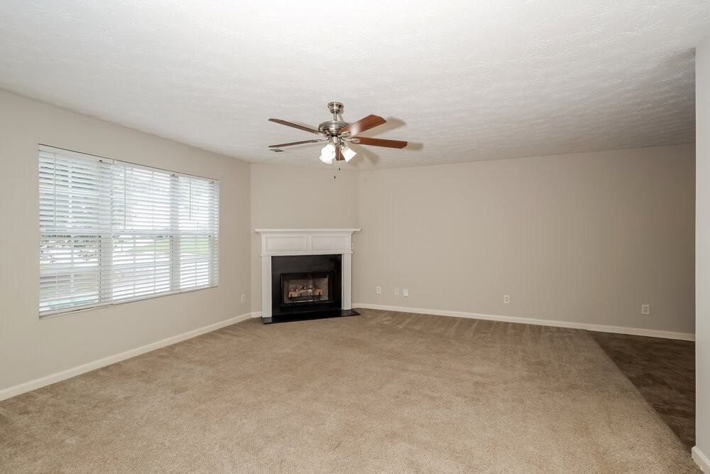 2059 Oak Terrace Dr Se - Photo 5 of 17
