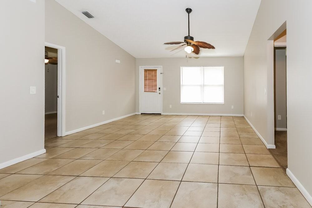 237 Sw Pisces Ter - Photo 5 of 16