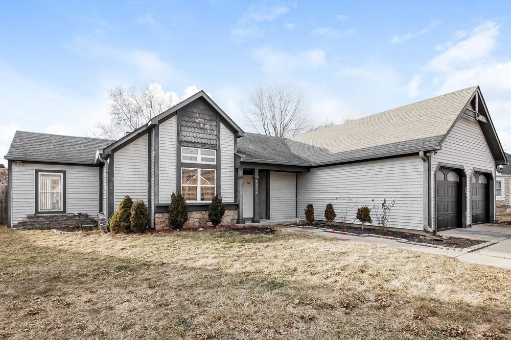 9236 Andiron Way - Photo 3 of 16