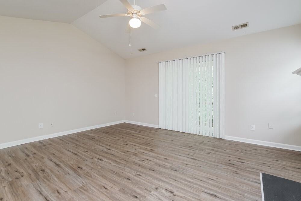 5123 Rina Ct - Photo 4 of 16