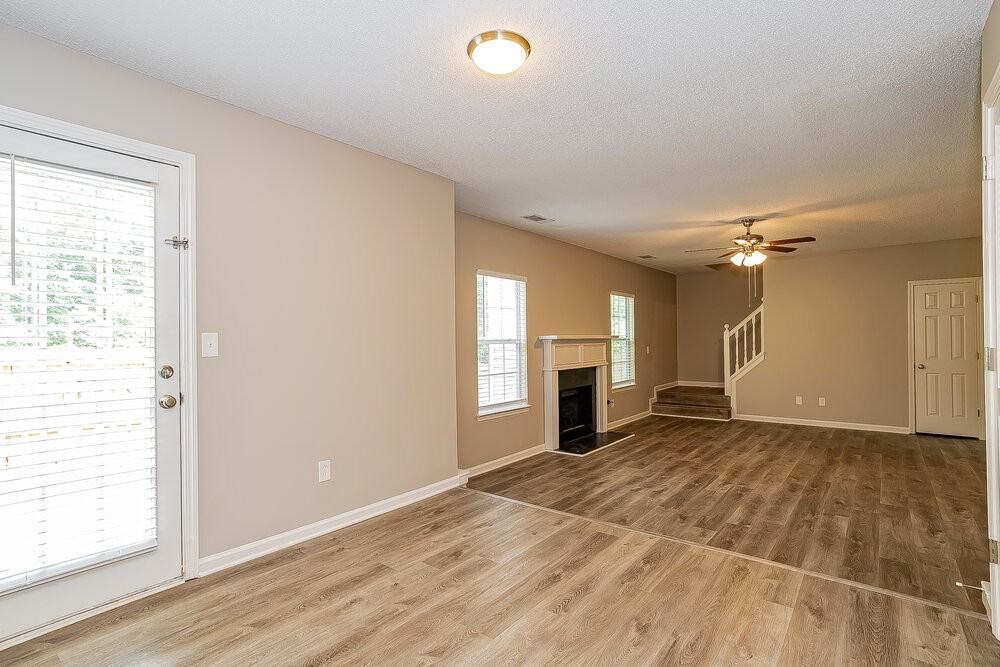 2016 Smithfield Ave - Photo 5 of 17