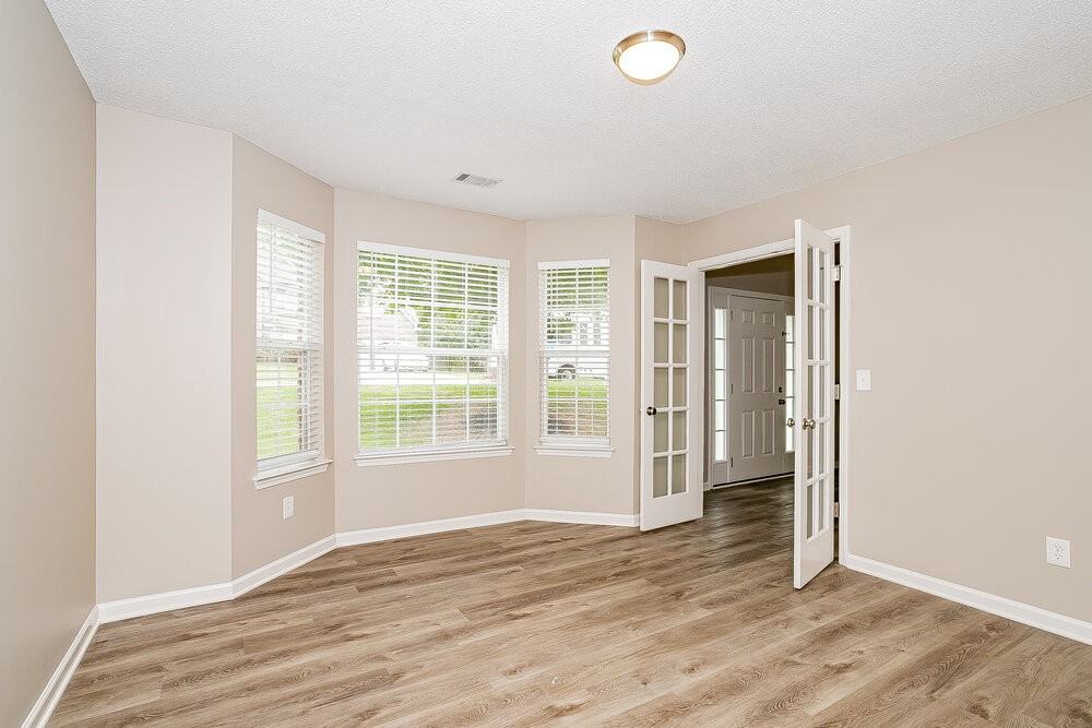 2016 Smithfield Ave - Photo 7 of 17