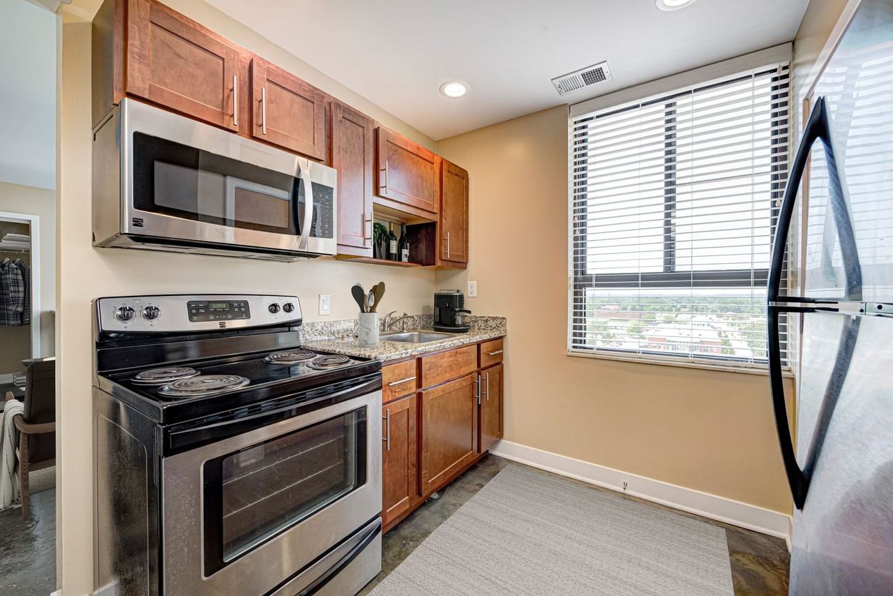 The Deming - Photo 3 of 50