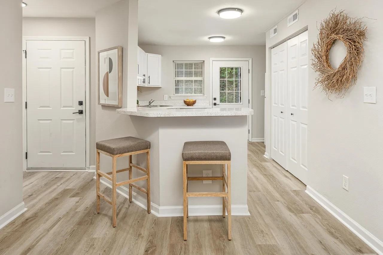 The Firefly - Photo 2 of 55