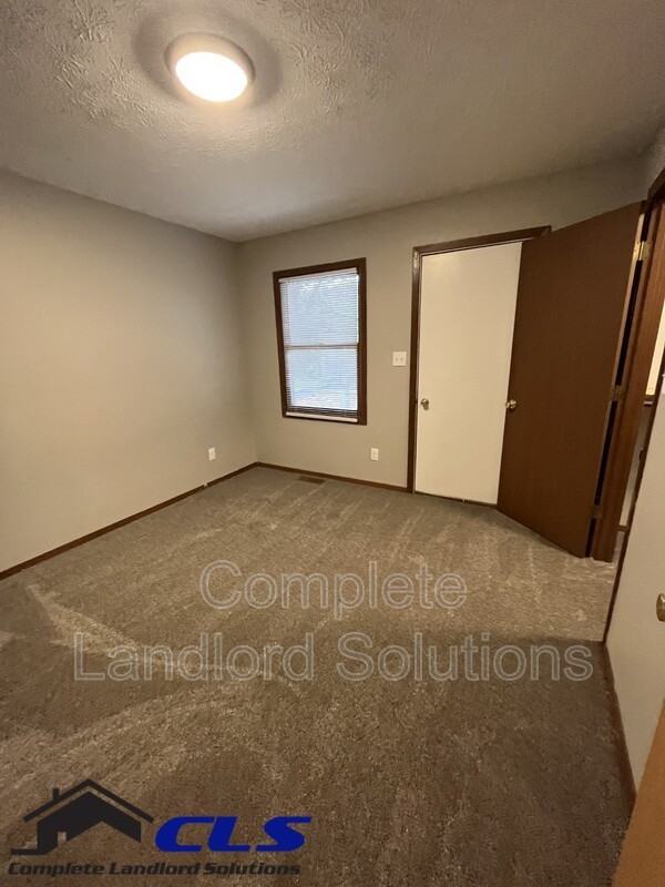 4295 S Kian St - Photo 7 of 12