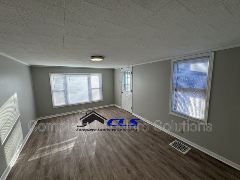 3100 N 14th St - Photo 3 of 14