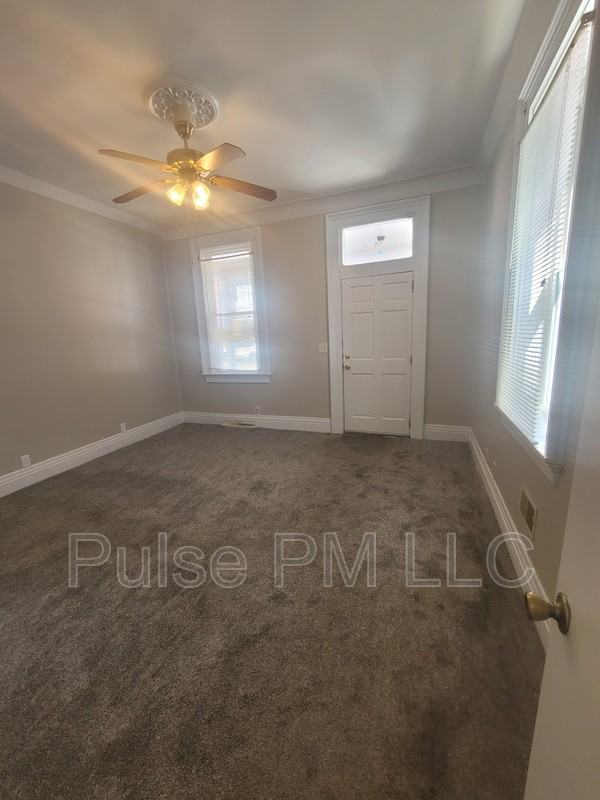 812 6th Ave - Photo 3 of 10