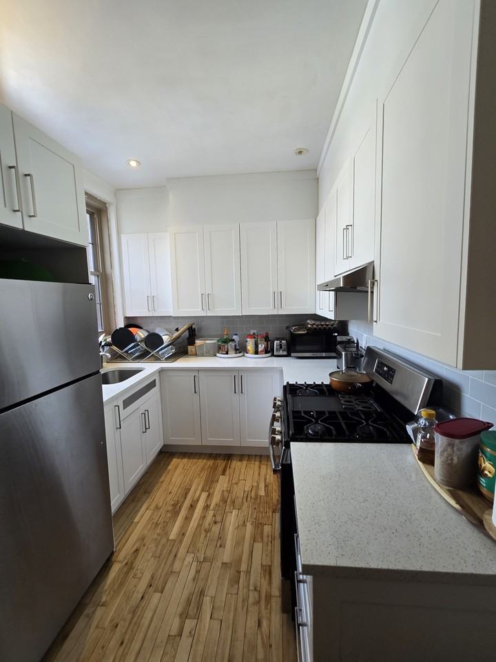 350 Avenue Willowdale - Photo 2 of 14