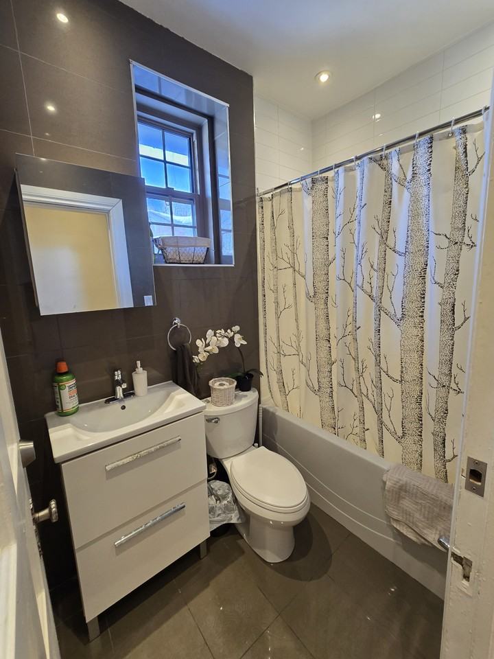 350 Avenue Willowdale - Photo 5 of 14