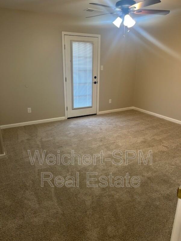 36 Villa Ln - Photo 3 of 9