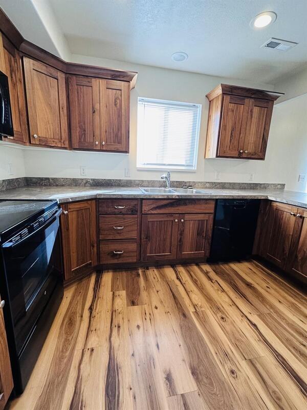 16031 Nw #4 - Photo 3 of 12