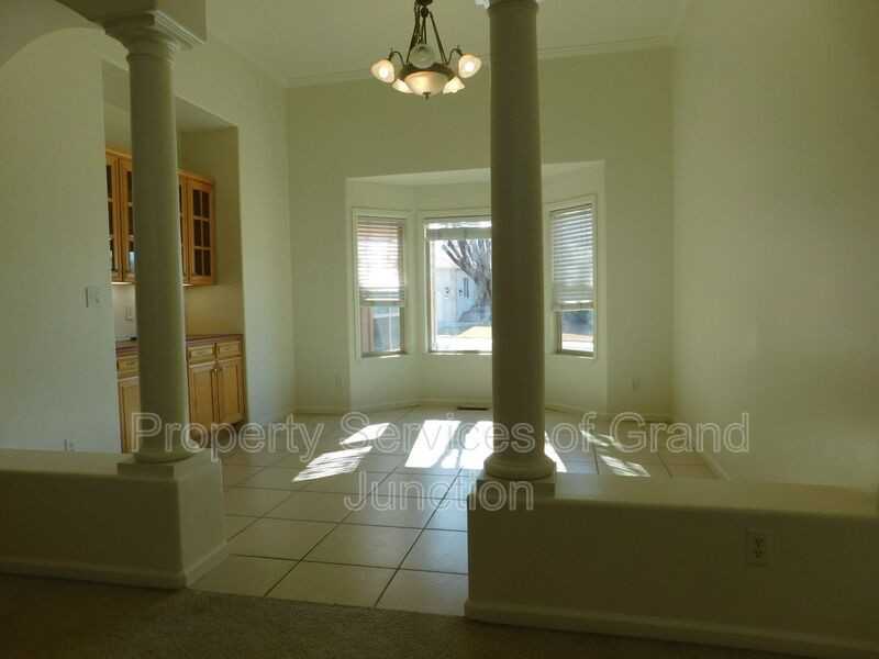 2618 Foxglove Ct - Photo 6 of 29
