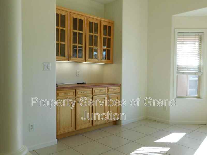2618 Foxglove Ct - Photo 7 of 29