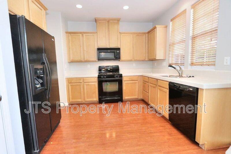 8500 Cortina Cir - Photo 3 of 50