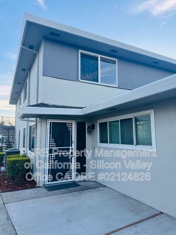 264 Tradewinds Ct #2 - Photo 2 of 16