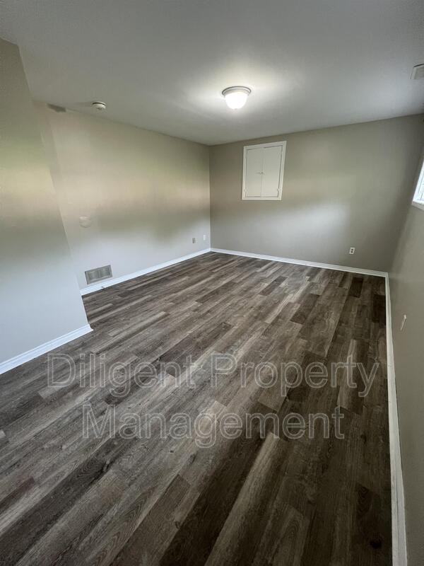64 Lynch St #6 - Photo 3 of 13