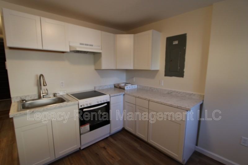 626 Rearn. Church Street #1stFL - Photo 2 of 11