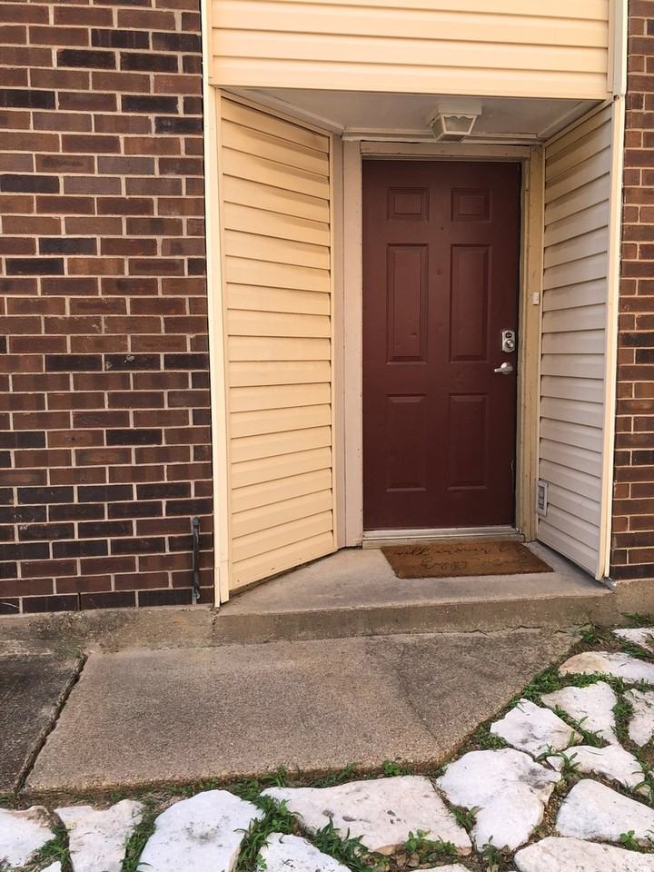 2605B Pecan Knoll St - Photo 2 of 6