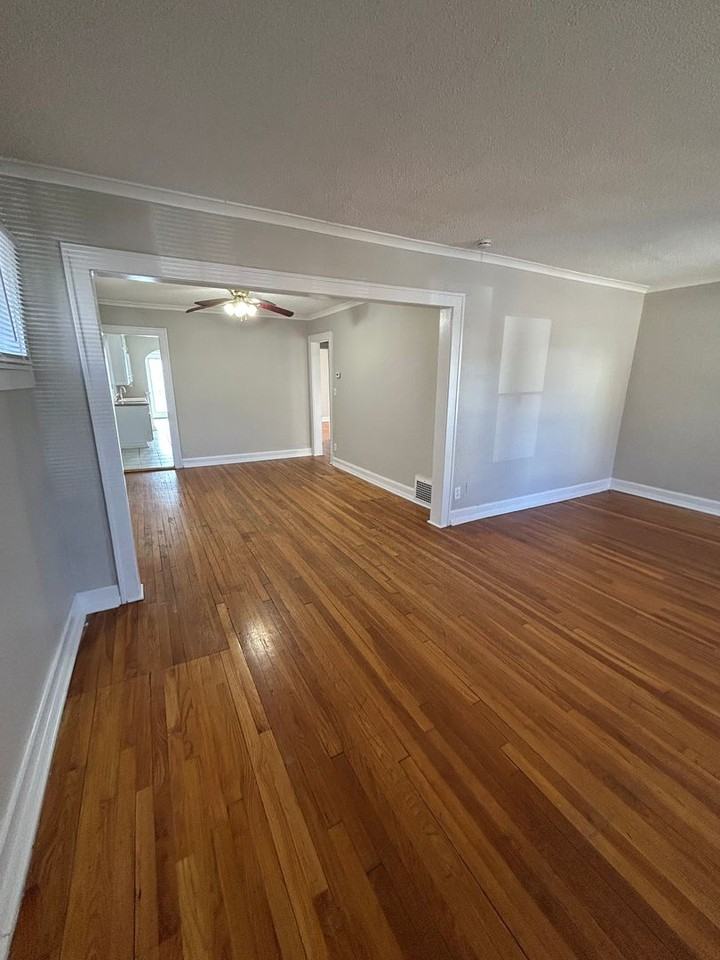 6227 Rockhill Rd - Photo 3 of 35