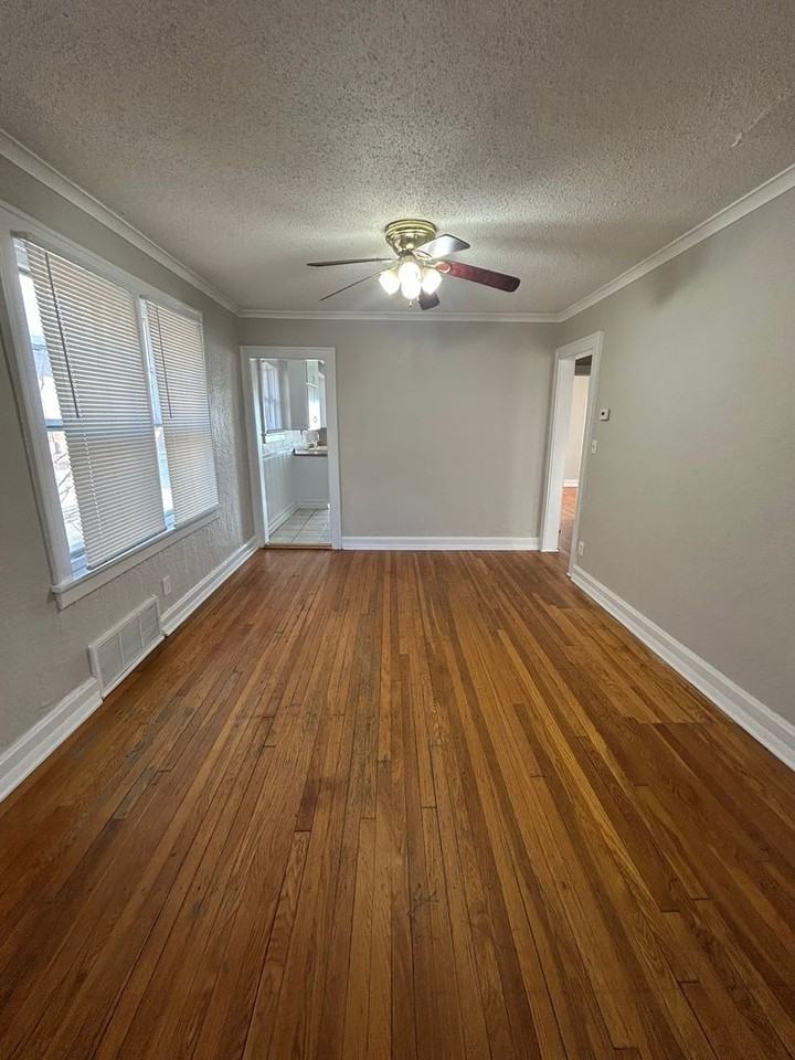 6227 Rockhill Rd - Photo 6 of 35