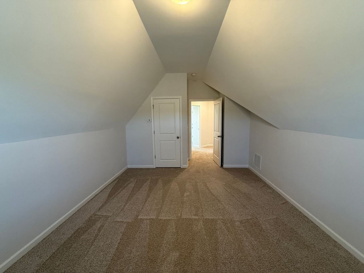 140 Misty Meadows Dr - Photo 7 of 15