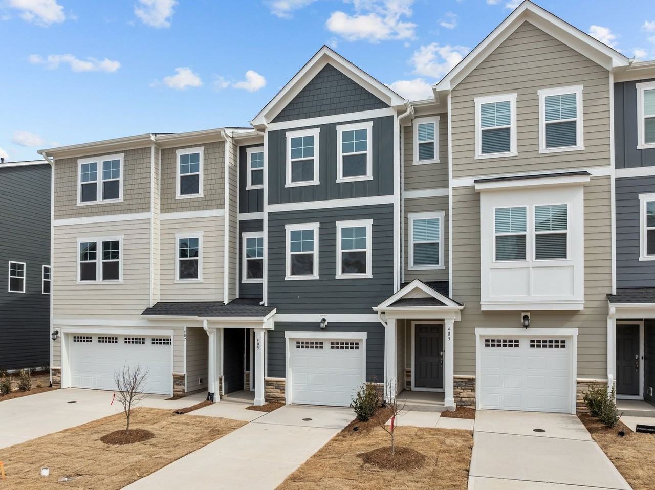 405 Carova Bnd - Photo 2 of 31