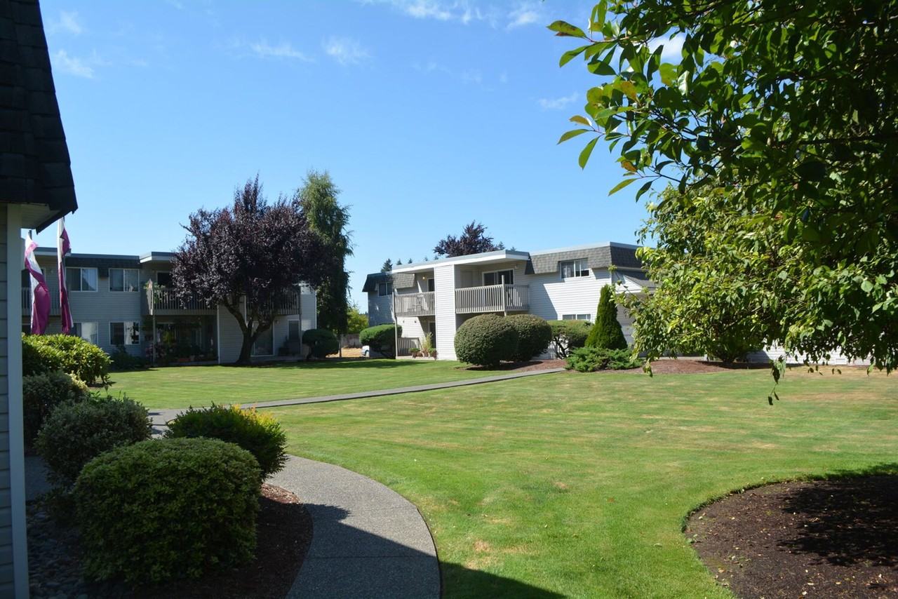 Falls Pointe - Photo 2 of 14