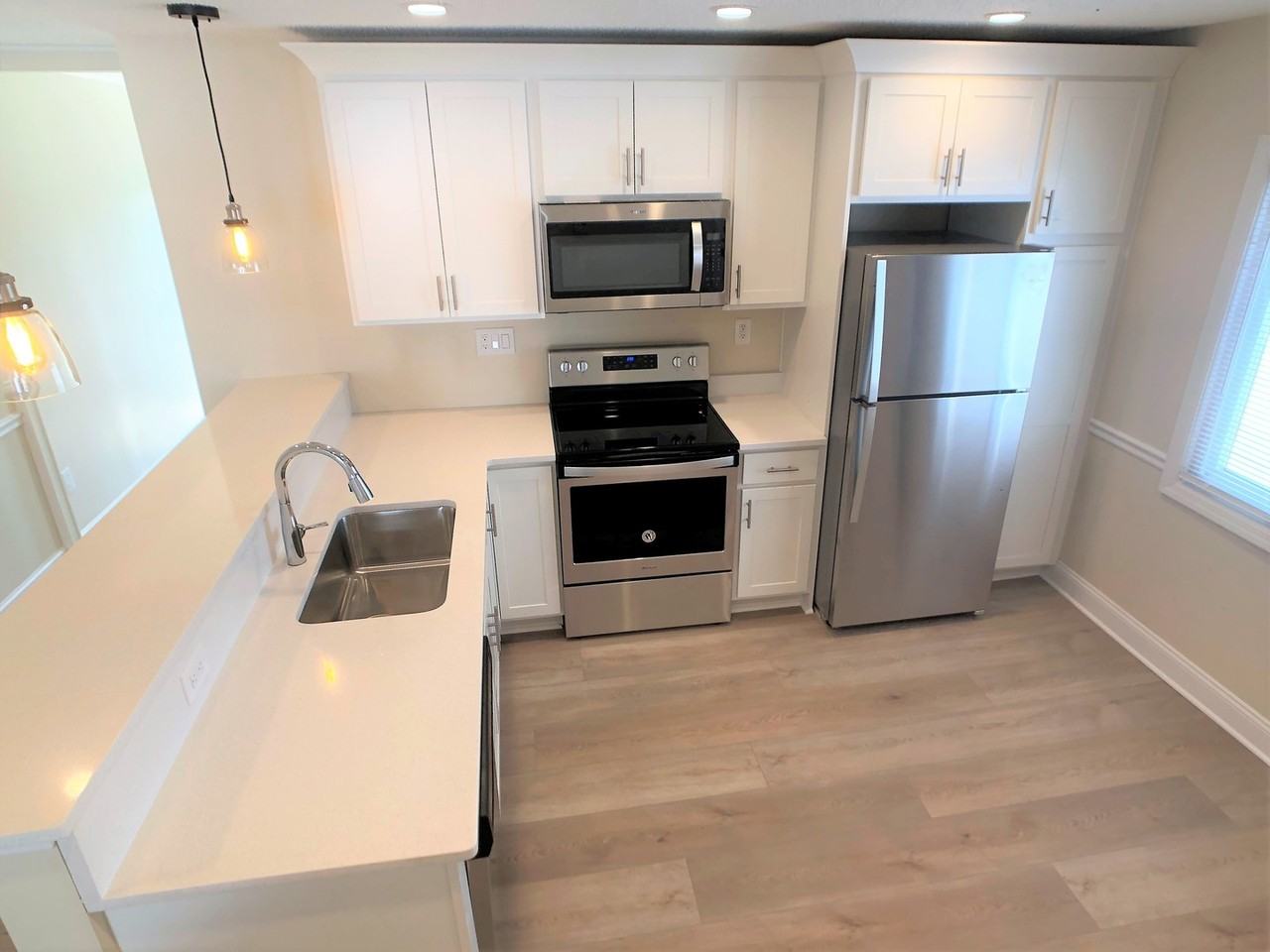 433 Augusta St - Photo 4 of 41
