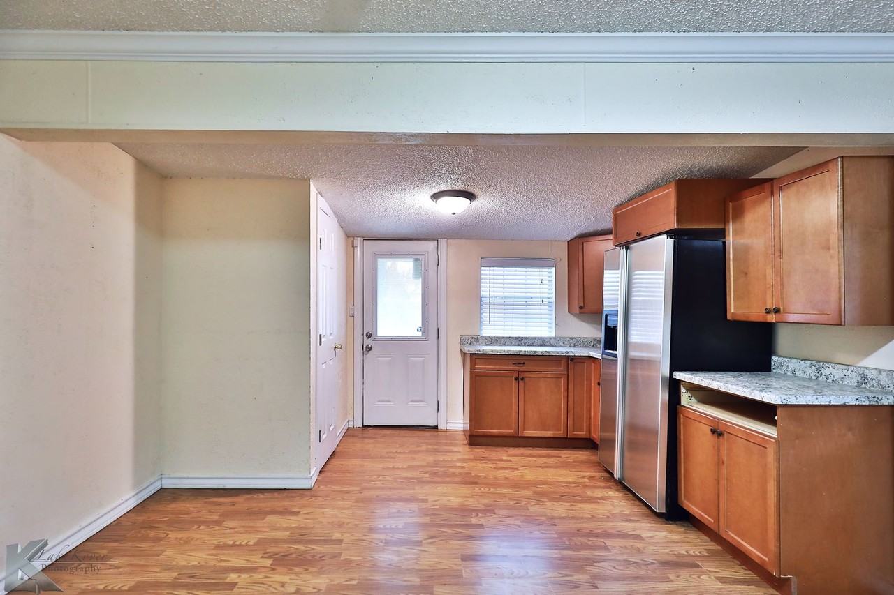 1250 S Bowie Dr - Photo 2 of 25
