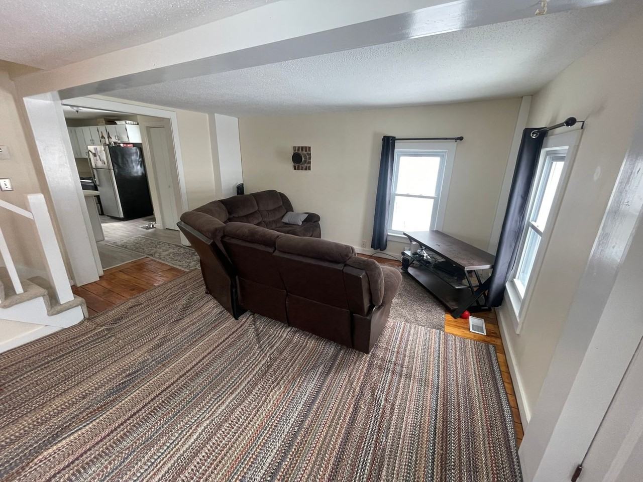 28 Main St - Photo 3 of 28