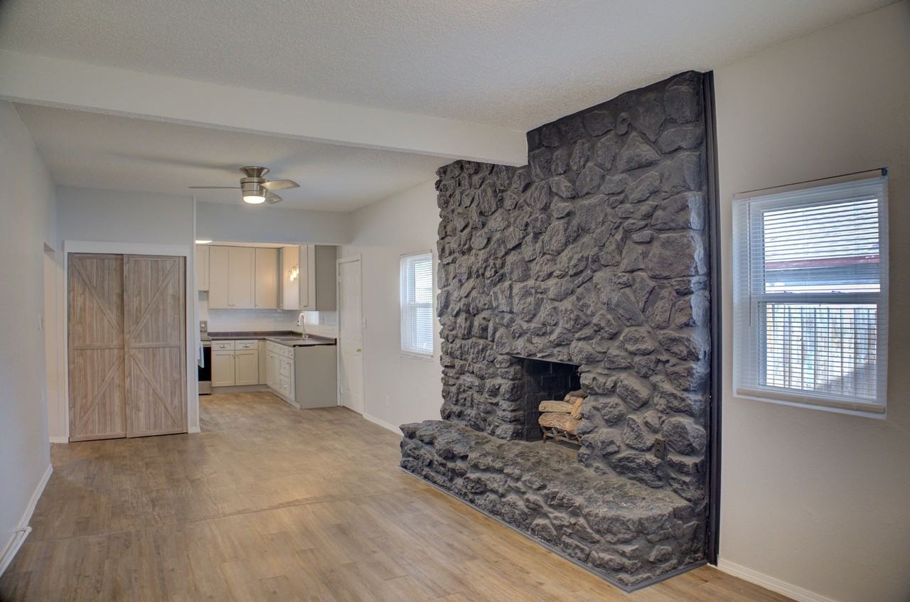 438 S 55th West Ave - Photo 4 of 34