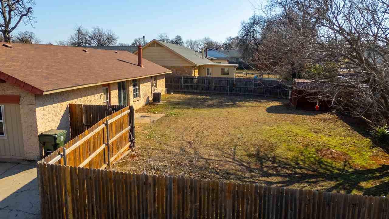 8500 Del Arbole Dr - Photo 5 of 27