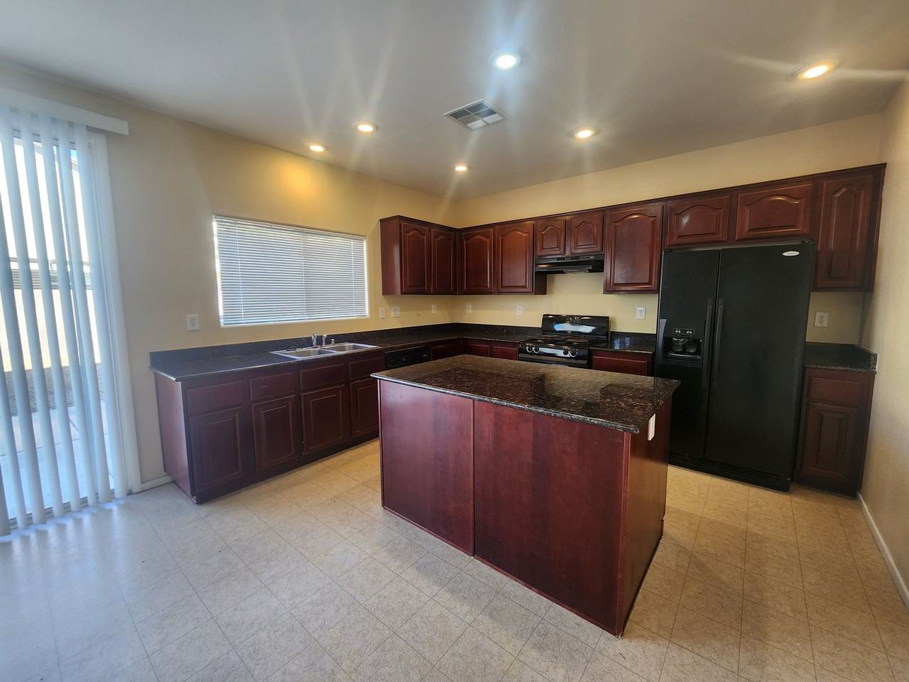 3432 Barada Heights Ave - Photo 6 of 32