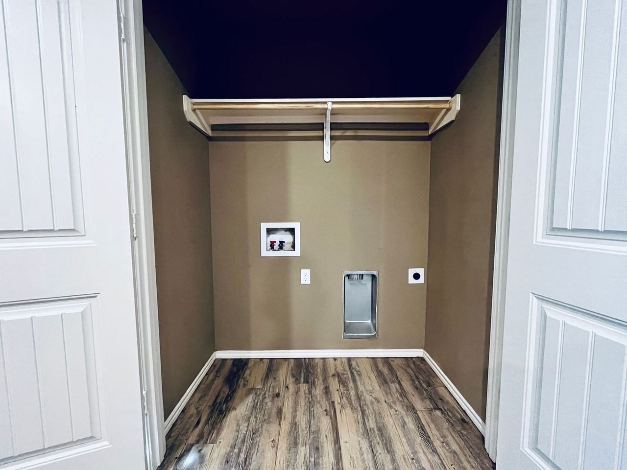 519 44th St - Photo 5 of 11