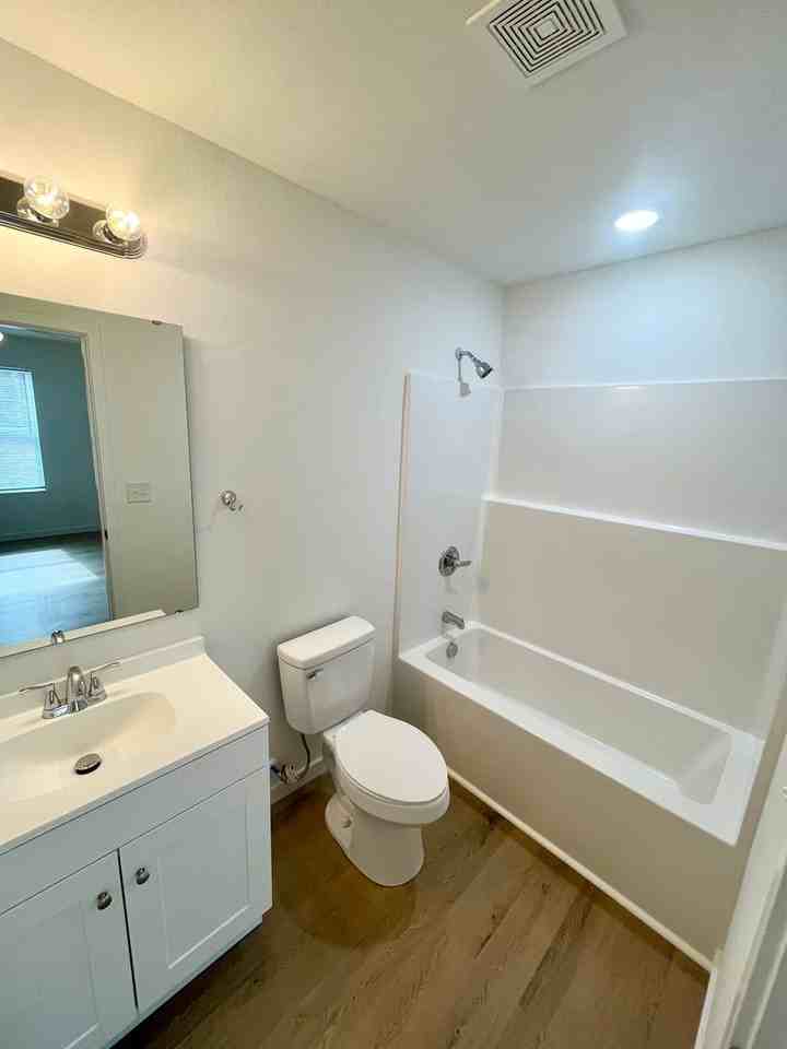 234 Bud St - Photo 6 of 9