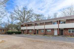 featured image of 2447 Brownlee Street