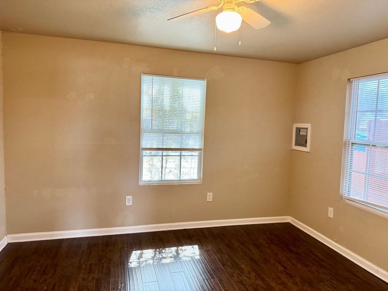 401 Dora St - Photo 5 of 5