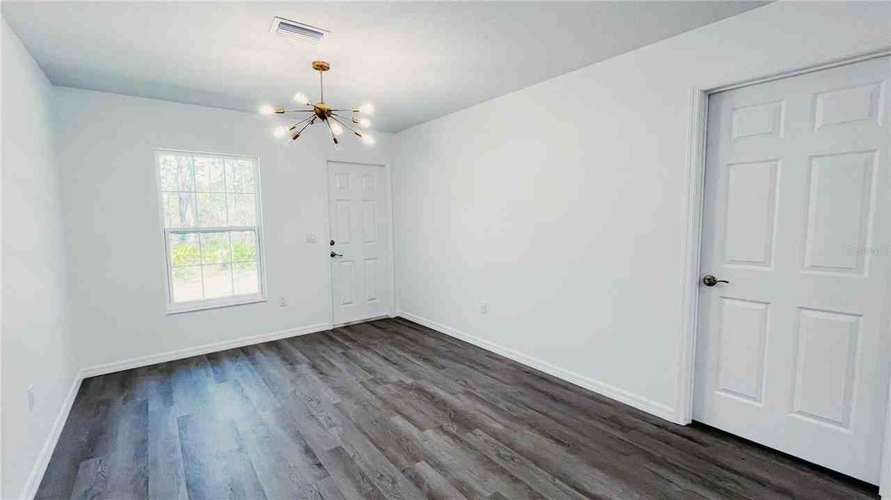 8192 N Pitcairn Way - Photo 5 of 13