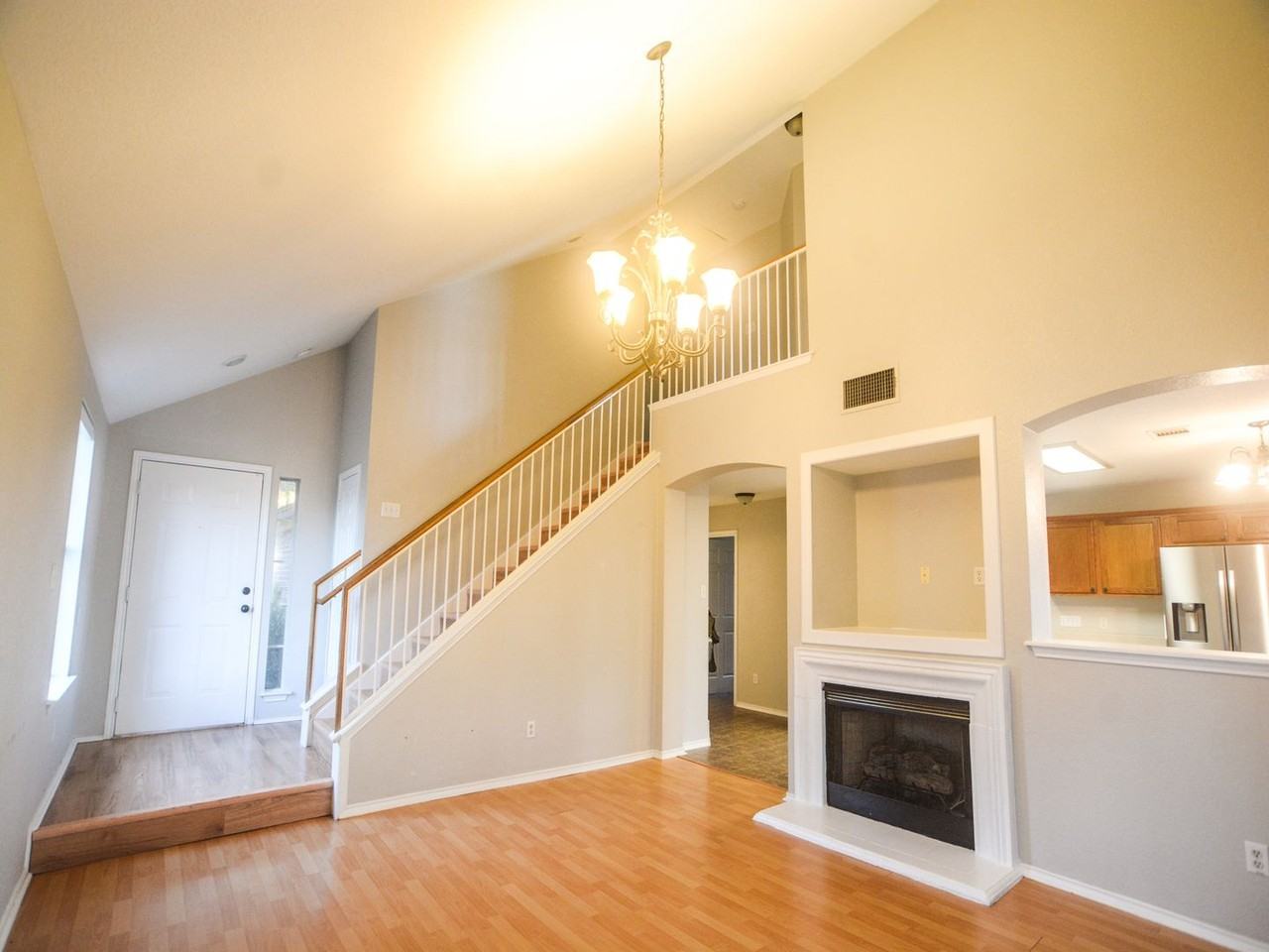 1820 Chinati Mountain Trl - Photo 3 of 21