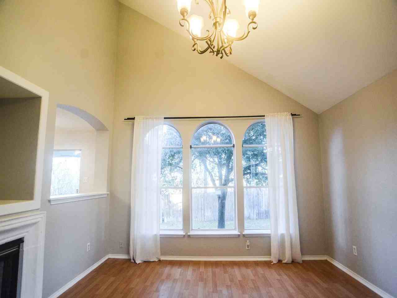 1820 Chinati Mountain Trl - Photo 7 of 21